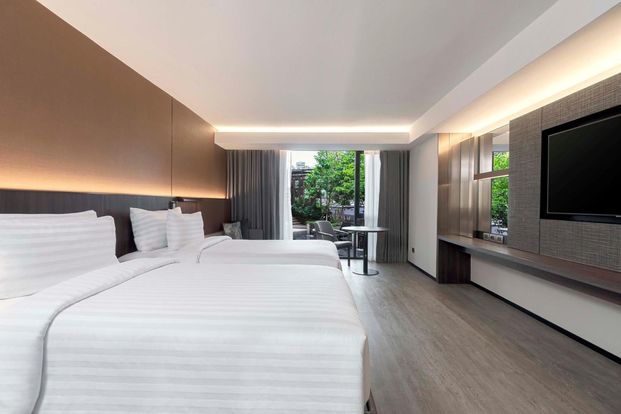 Gardina Asoke Hotel & Residence - Sha Certified Bangkok Exterior photo